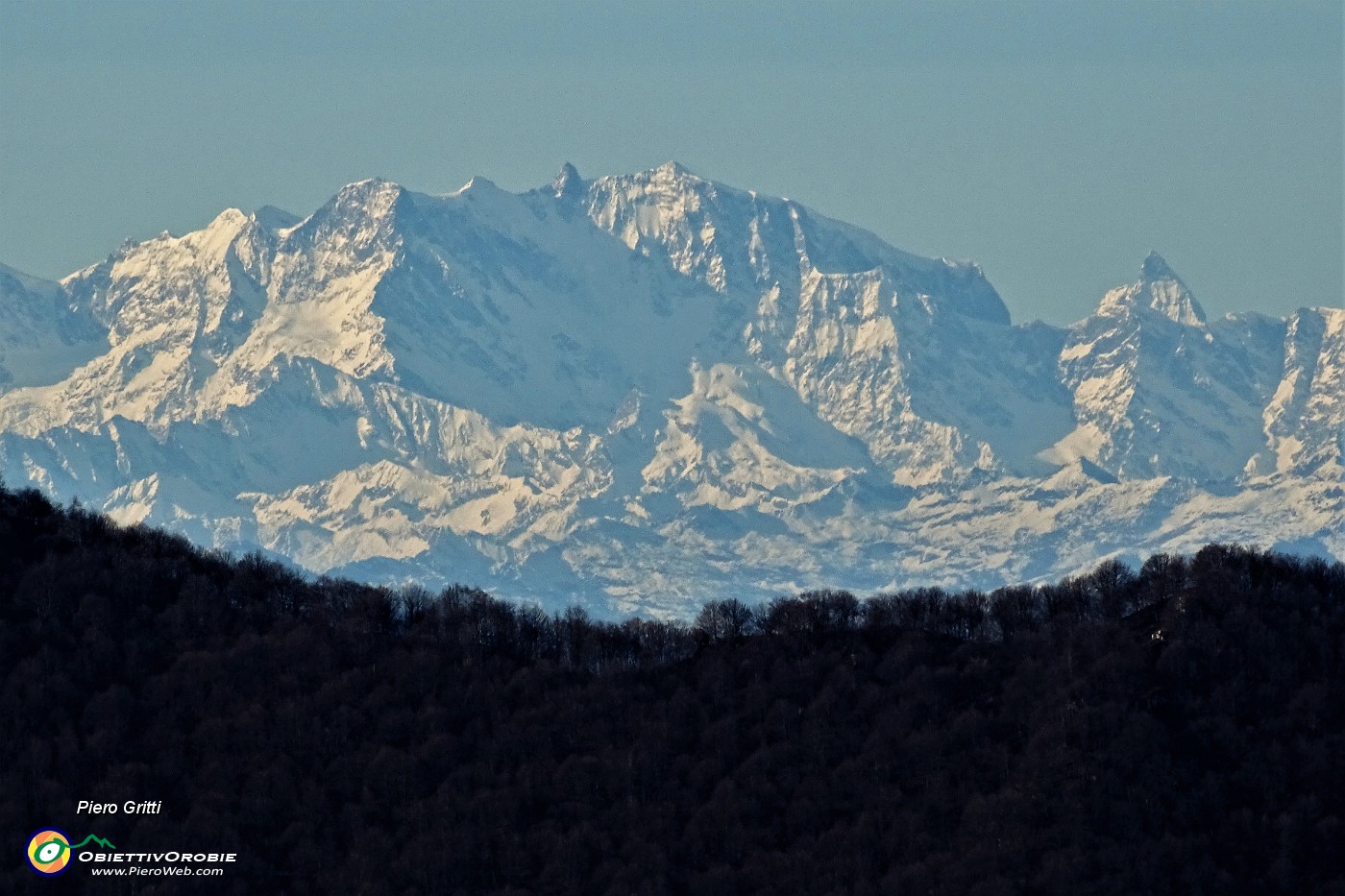 38 Zoom verso il Monte Rosa e il Cervino.JPG